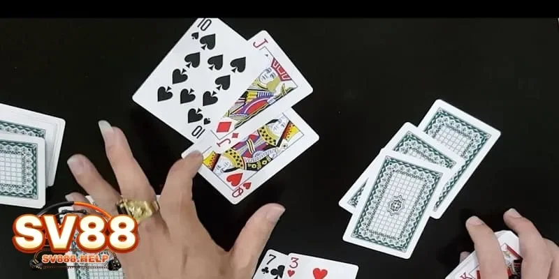 Hướng dẫn chơi bài liêng cơ bản cho người mới bắt đầu