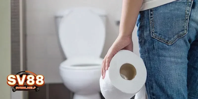 Mơ thấy đi cầu không có nước dội